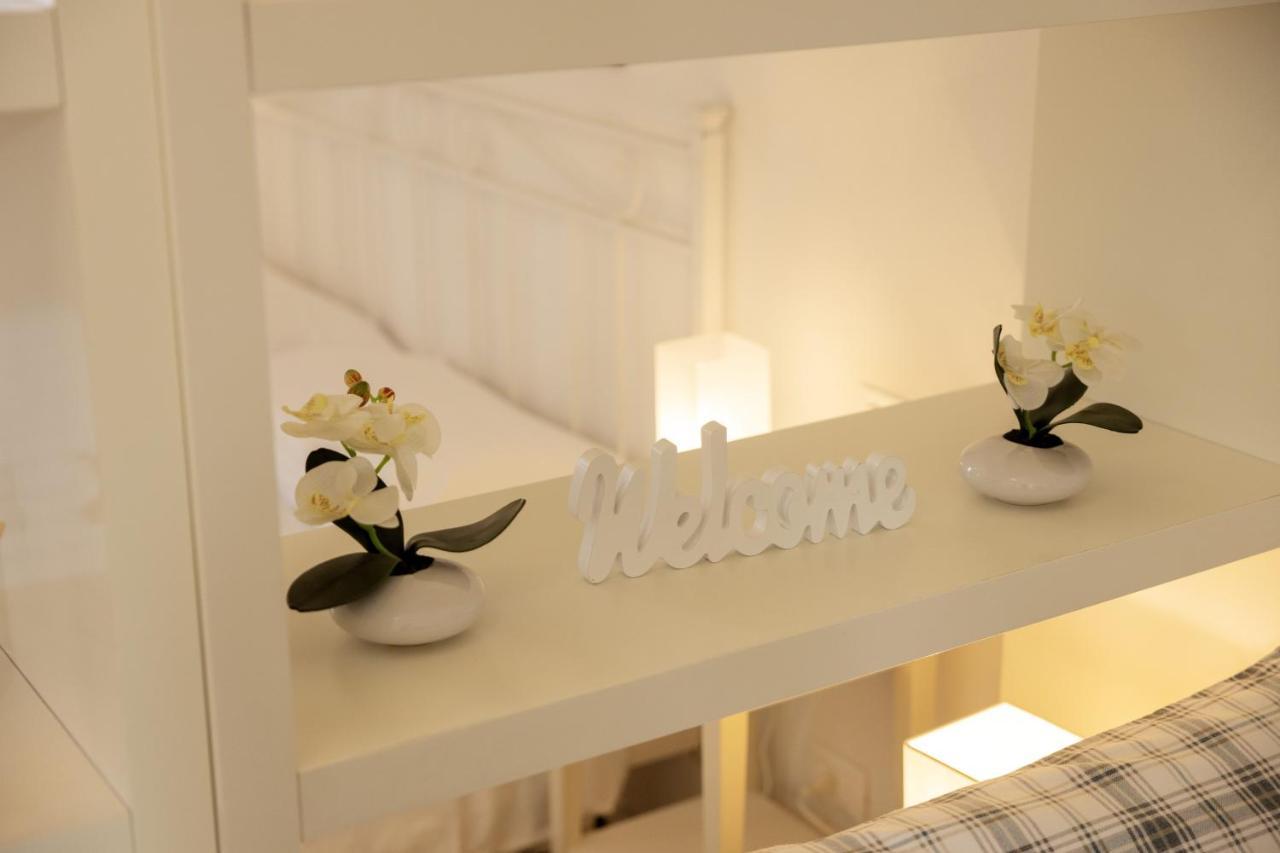 B&B Ca Bianca Ventisette Riccione Exteriör bild