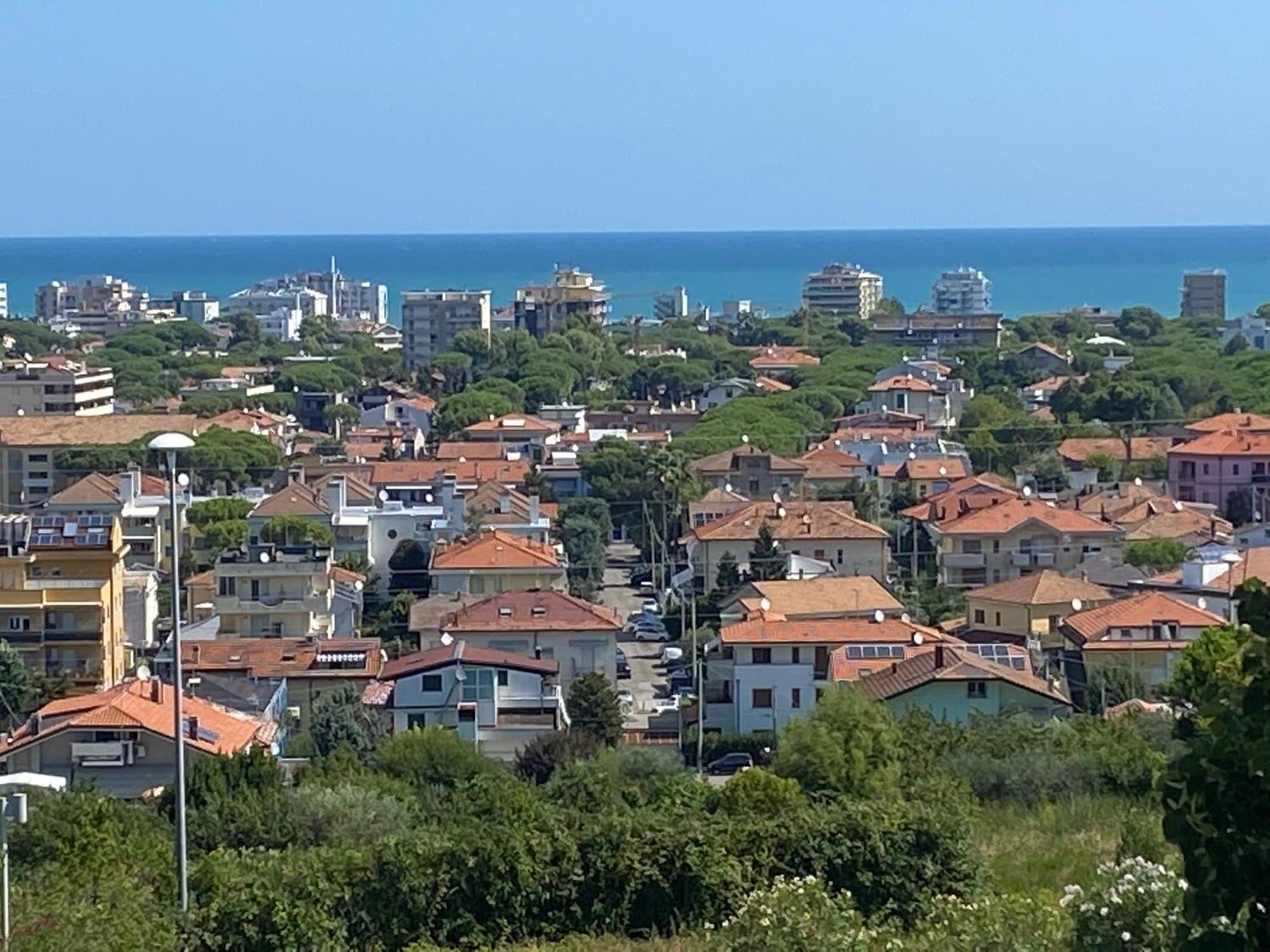 B&B Ca Bianca Ventisette Riccione Exteriör bild